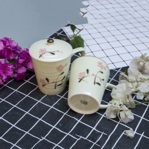 Cốc sứ có nắp đậy uống nước vẽ hoa đào